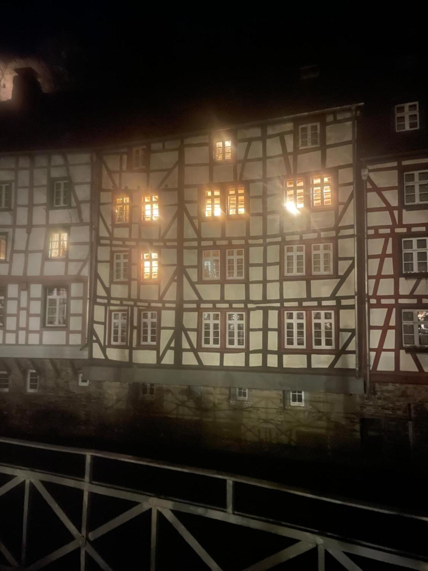 Apartment Rur-Partie Im Haus An Der Rur Monschau Esterno foto